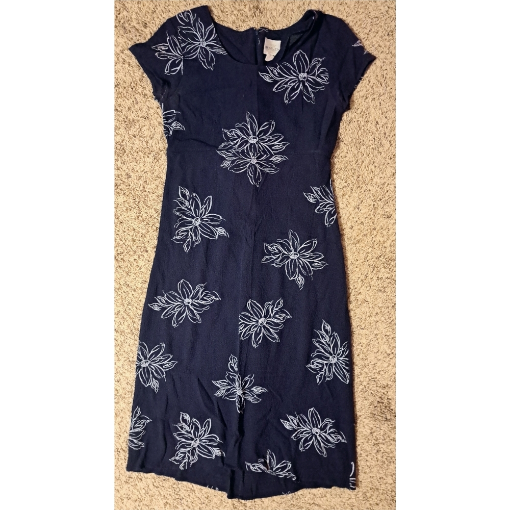 TR Bentley Vintage Navy & White Floral Dress